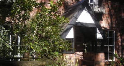 Merrimeet Cottages