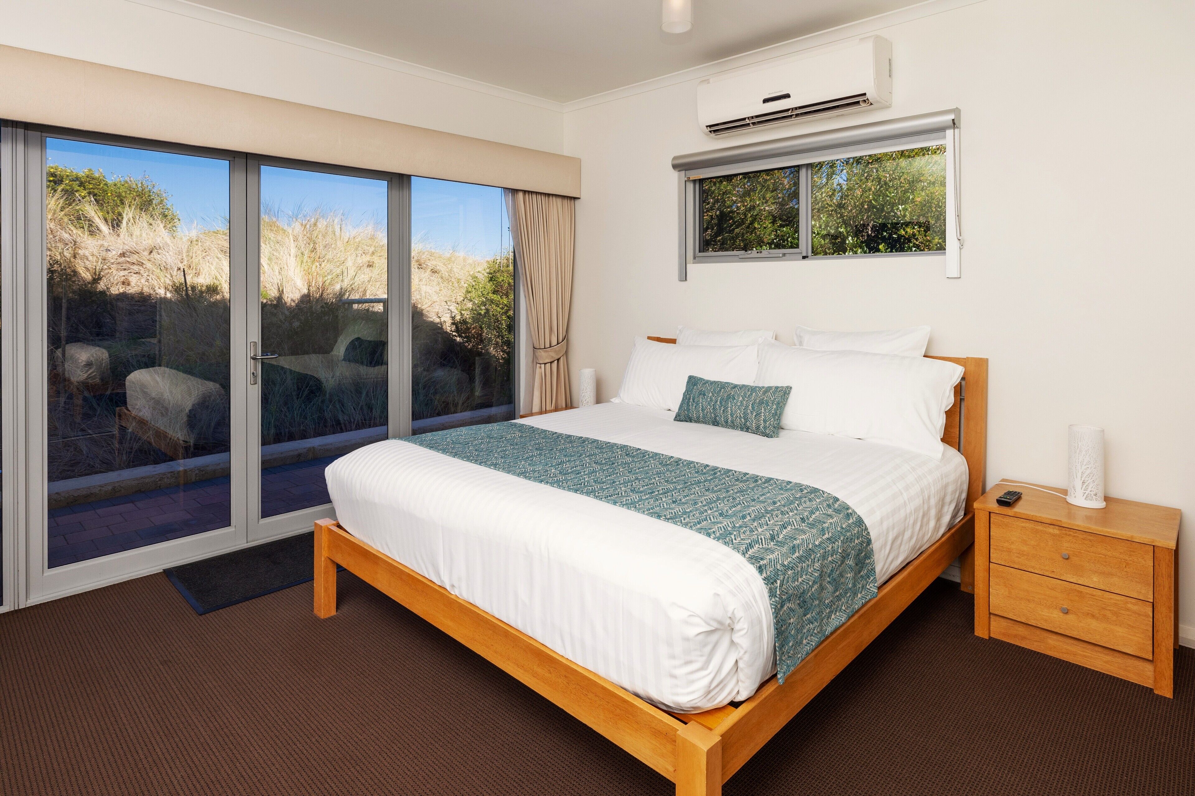 Luxury House, 3 Bedrooms, Balcony, Ocean View (Beach House)