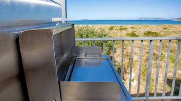 Luxury House, 3 Bedrooms, Balcony, Ocean View (Beach House) | Terrace/patio