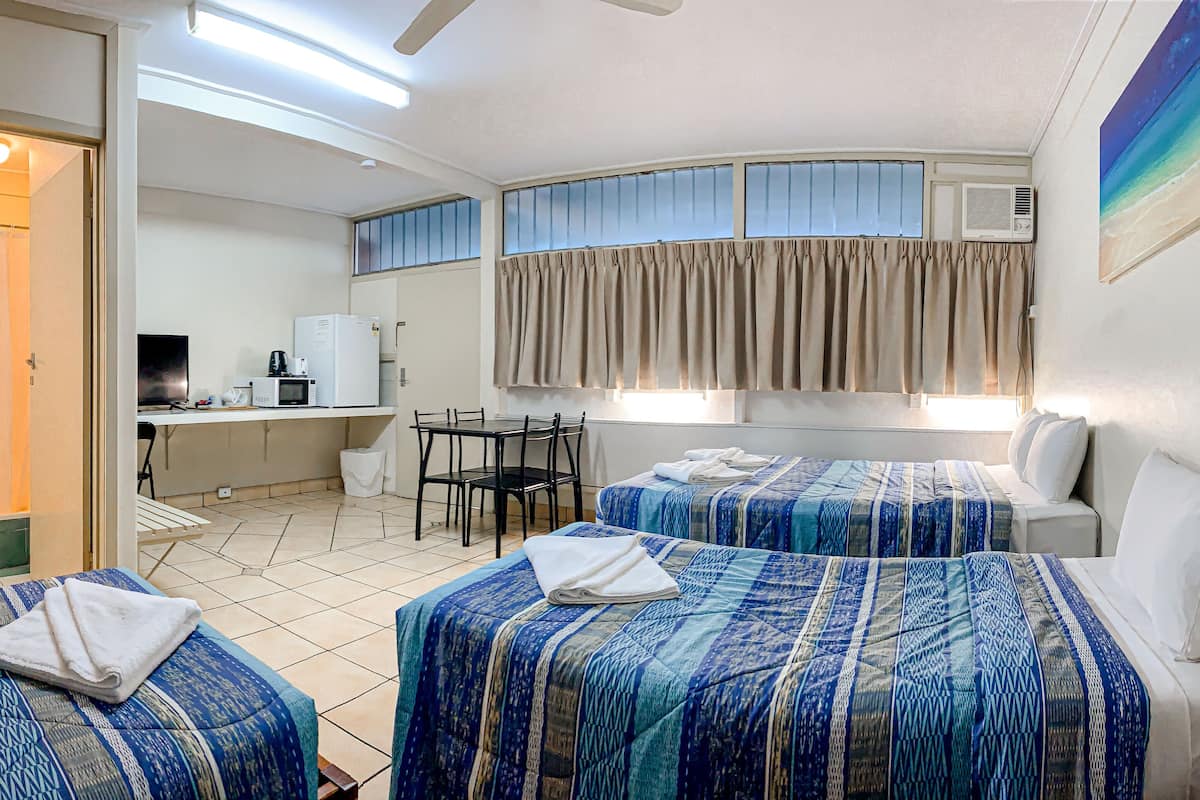 Blackout curtains, free cots/infant beds, free WiFi, bed sheets