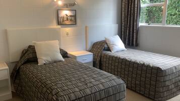 Standard Studio, Non Smoking, Kitchen (Queen Studio Apartment)