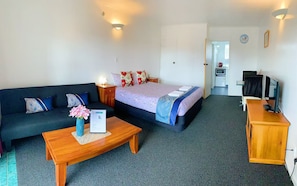 Classic Studio | 1 bedroom, premium bedding, desk, blackout drapes - Kerry's Motel (Rotorua)