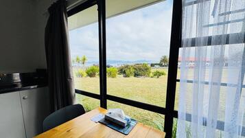 Studio – standard | Spiseområde på rommet