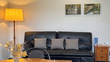 Executive One Bedroom Suite | Living area