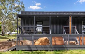 Deluxe Studio Lakeview Cabin (2 Queen) | View from room