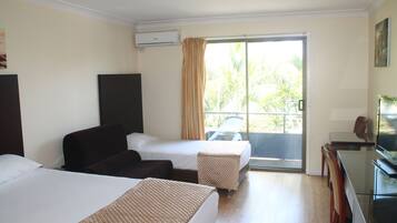 Premium bedding, free minibar, free WiFi, bed sheets