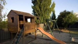 Área de juegos infantiles al aire libre