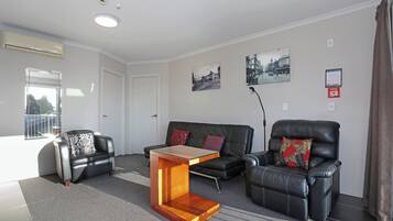 Executive Suite, 1 Bedroom, Non Smoking (Corporate 1Bdrm)