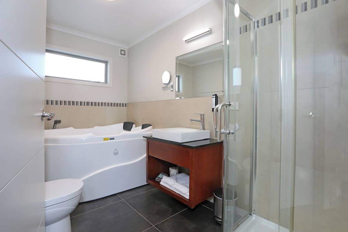 Suite Exécutive, 1 chambre, non-fumeurs (Corporate 1Bdrm) | 1 chambre, coffres-forts dans les chambres, bureau