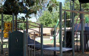Children’s play area – outdoor