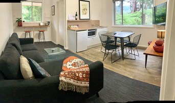 Panoramic Suite, 2 Bedrooms, Mountain View, Corner | Premium bedding, minibar, individually furnished, desk