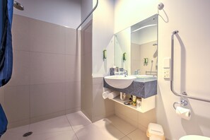 Standard Suite, 2 Bedrooms, Non Smoking, Kitchen (Unit) | Bathroom
