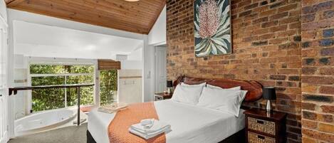 1 bedroom, individually decorated, individually furnished