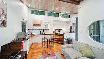 Estúdio standard, para não fumantes, cozinha americana (Rainforest Villa) | 1 quarto, individualmente decorados, individualmente mobiliados