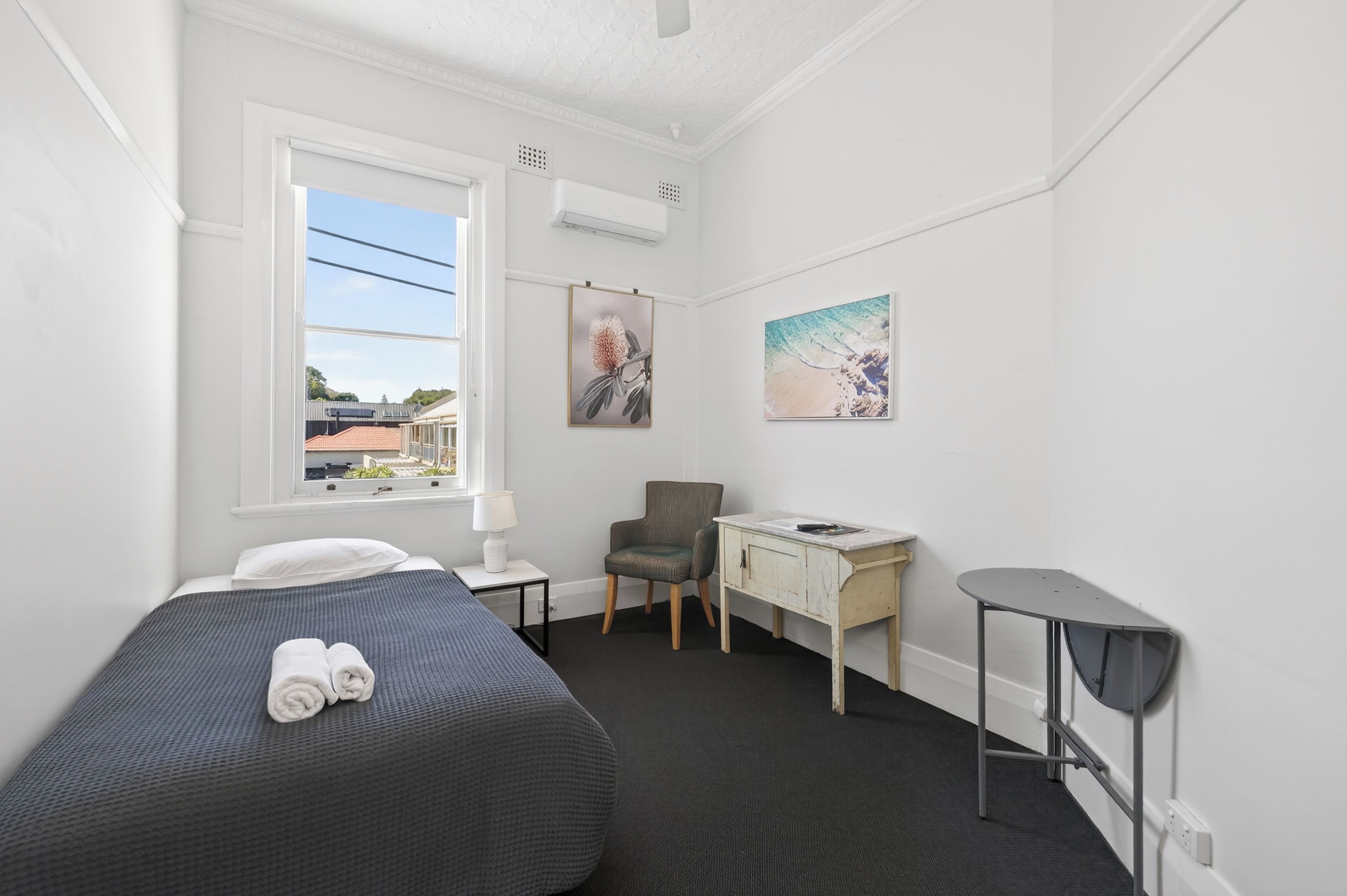 Free WiFi, bed sheets