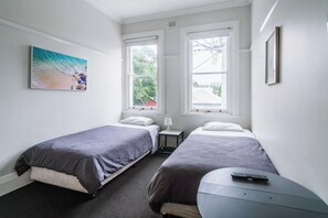 Wifi gratis y ropa de cama 