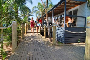 Standaard suite, 2 slaapkamers, niet-roken, keuken (Admirals villa) | Terras