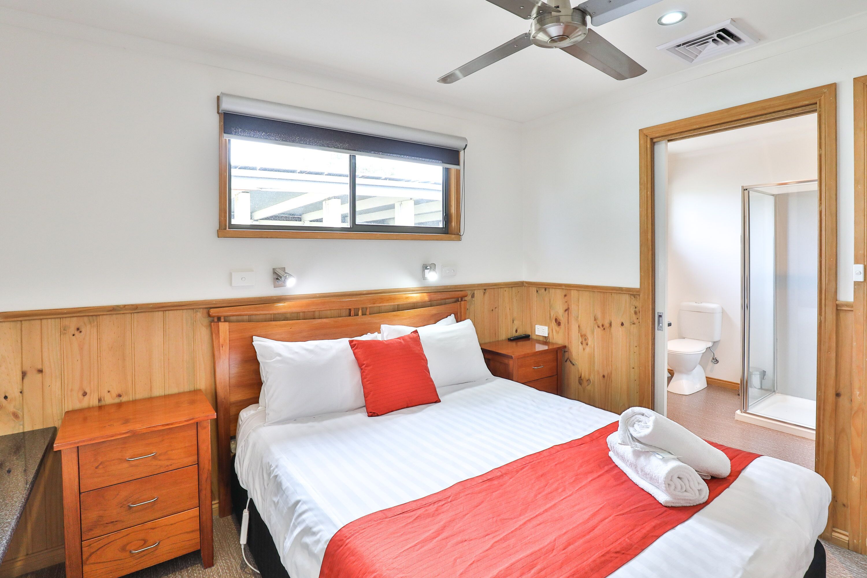 3BR Luxury Poolside Villa