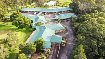 Fachada de la propiedad