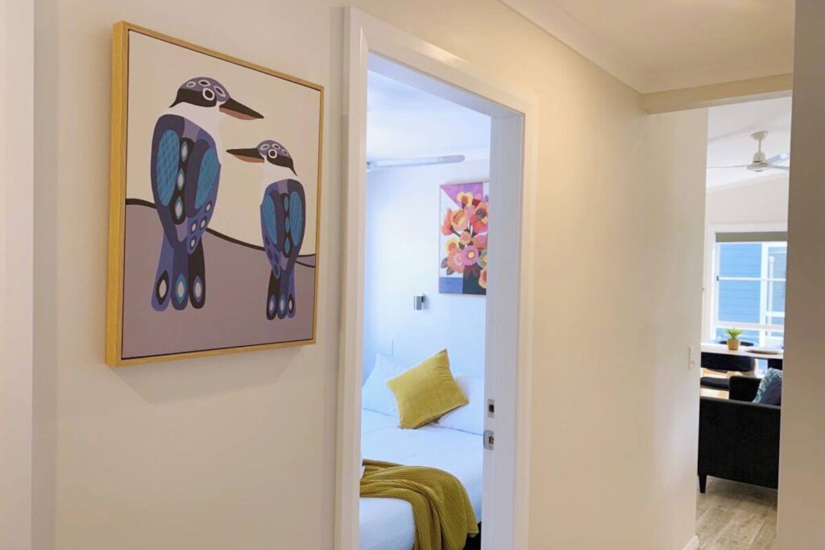 Luxury 3 Bedroom | WiFi (free), individually decorated, individually furnished, bed sheets