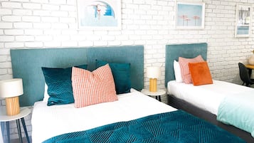 Deluxe Double or Twin Room, Multiple Beds, Kitchenette