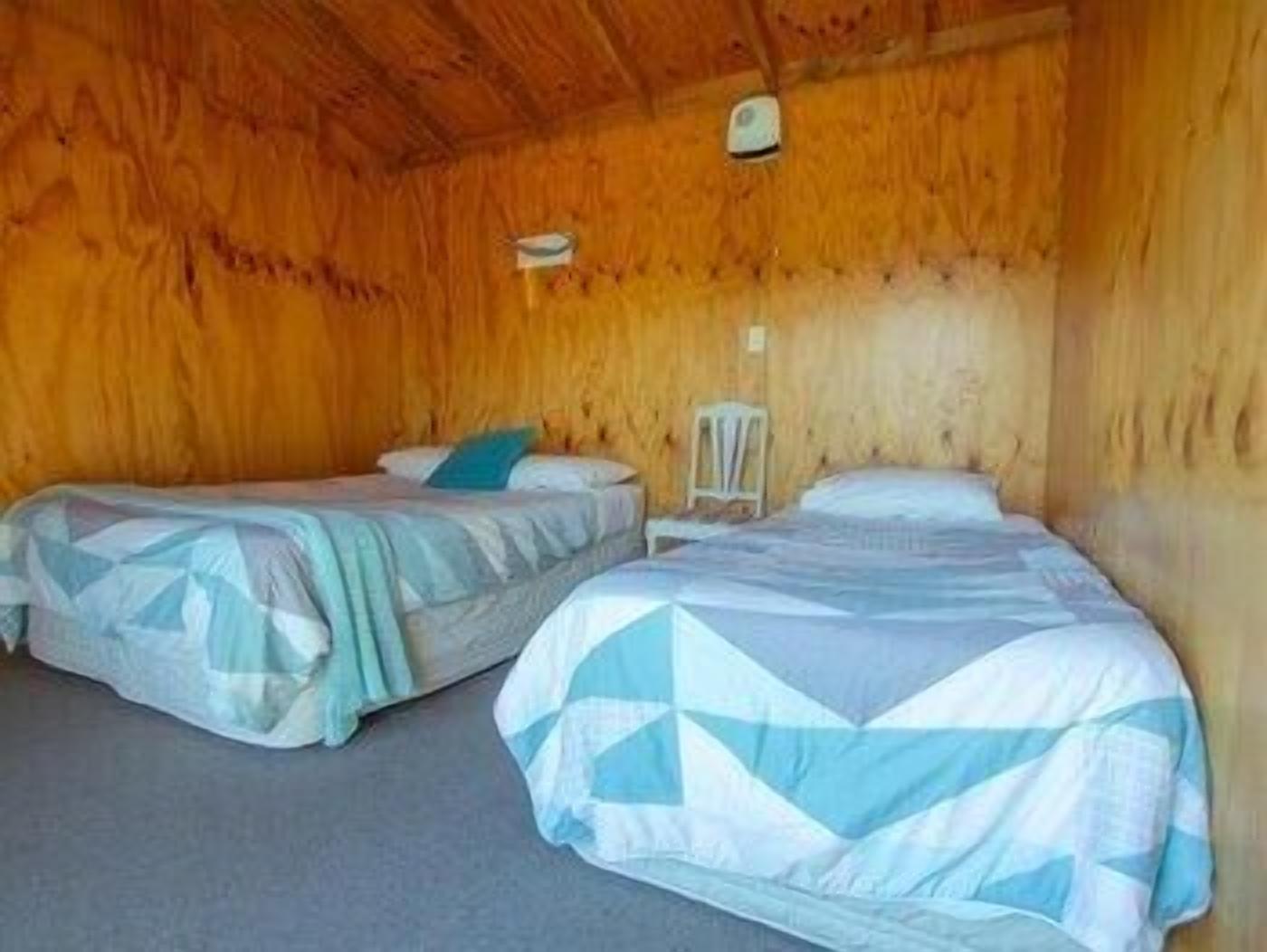 Desk, cots/infant beds, free WiFi, bed sheets