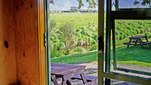 Standard Cabin (Sleeps 2) | Blick auf den Garten