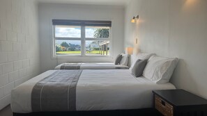 Family Suite, 2 Bedrooms, Non Smoking, Kitchen (Family Unit) | 1 bedroom, iron/ironing board, free WiFi, bed sheets