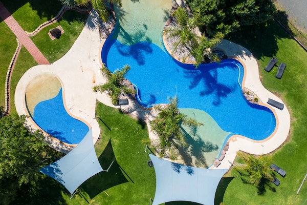 Outdoor pool, pool loungers