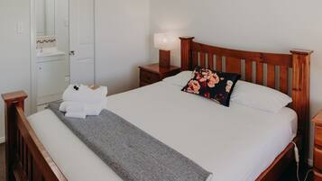 特色装修、特色家居、熨斗/熨衣板、床单