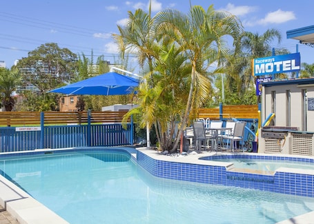 Outdoor pool. Raceways Motel