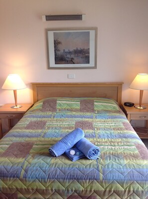Standard Room, Non Smoking | Iron/ironing board, free WiFi, bed sheets