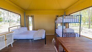Safari Tent ( Shared Bathroom)
