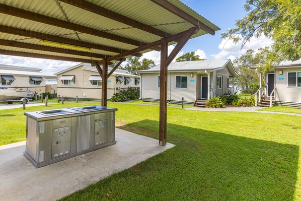 Lakeview Villa | Terrace/patio