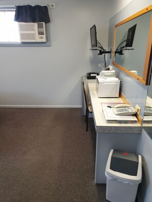 Luxury-Zimmer, 1 Queen-Bett, Nichtraucher | Eigene Kochnische | Kühlschrank, Mikrowelle, Ofen, Herdplatte