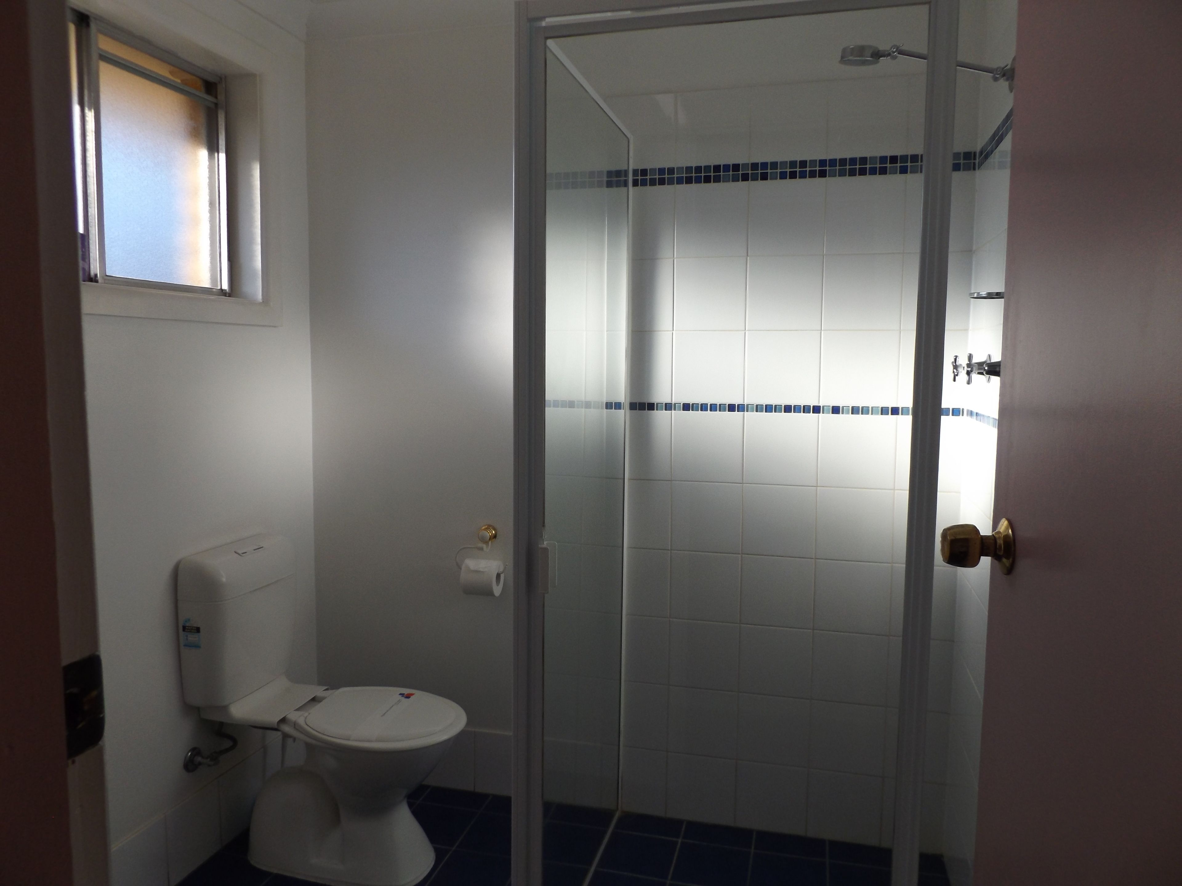 Standard Double or Twin Room, Non Smoking (Double 7) | Bathroom