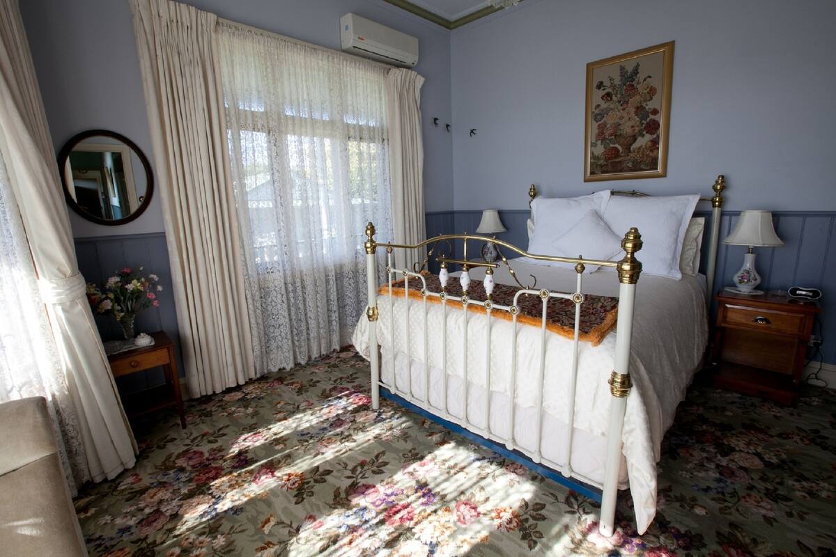 スタンダード アパートメント ベッドルーム (複数) 禁煙 キッチン | 高級  寝具、セーフティボックス (室内)、アイロン / アイロン台、ベビーベッド