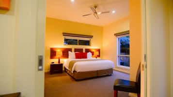 Premium bedding, in-room safe, desk, iron/ironing board