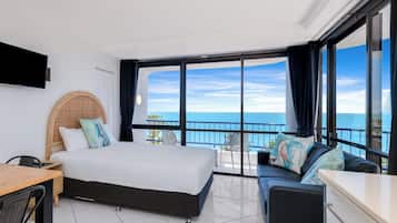 Familienzimmer, Meerblick | Individuell eingerichtet, BĂŒgeleisen/BĂŒgelbrett, BettwĂ€sche