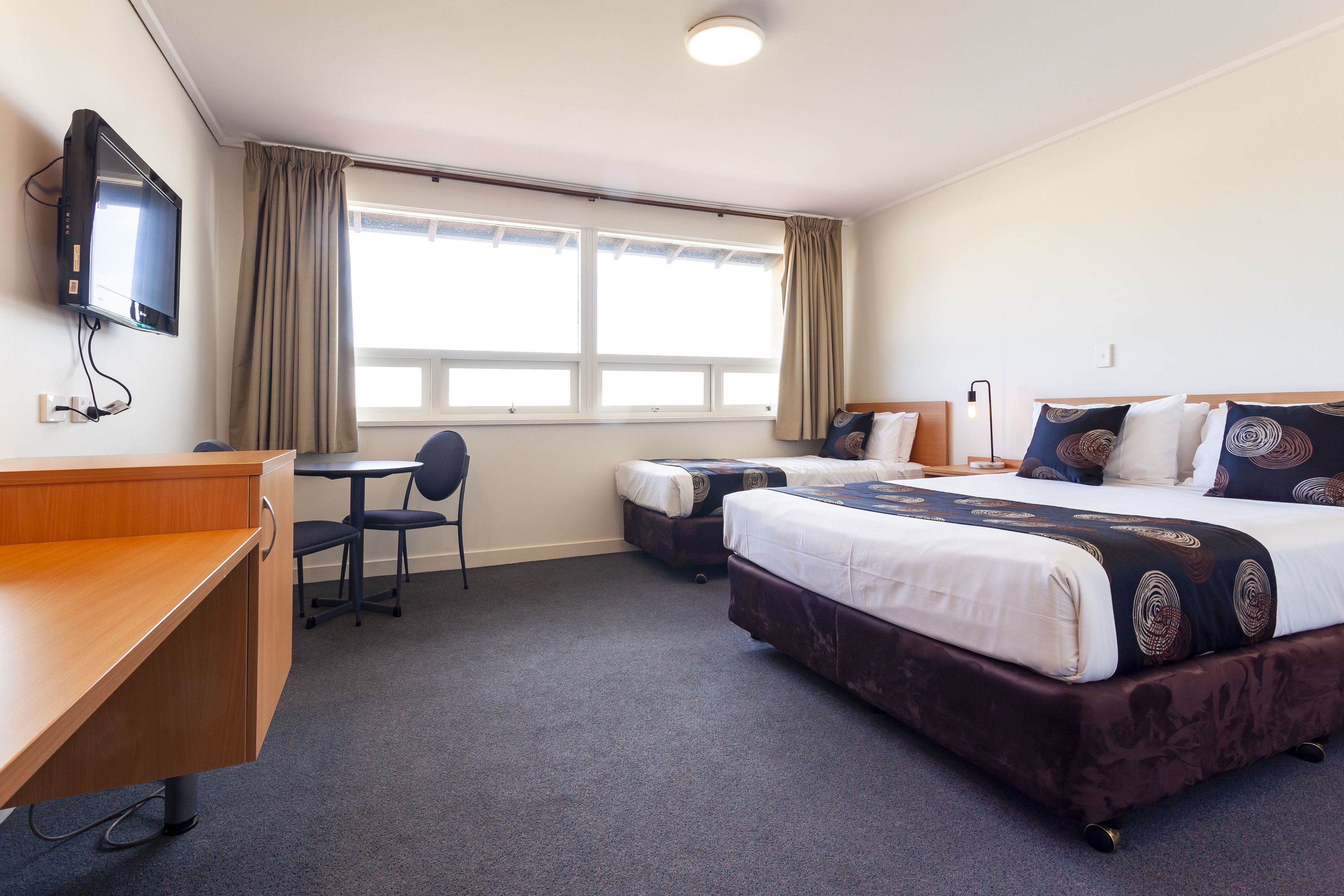 Superior-Dreibettzimmer | Bügeleisen/Bügelbrett, kostenloses WLAN, Bettwäsche