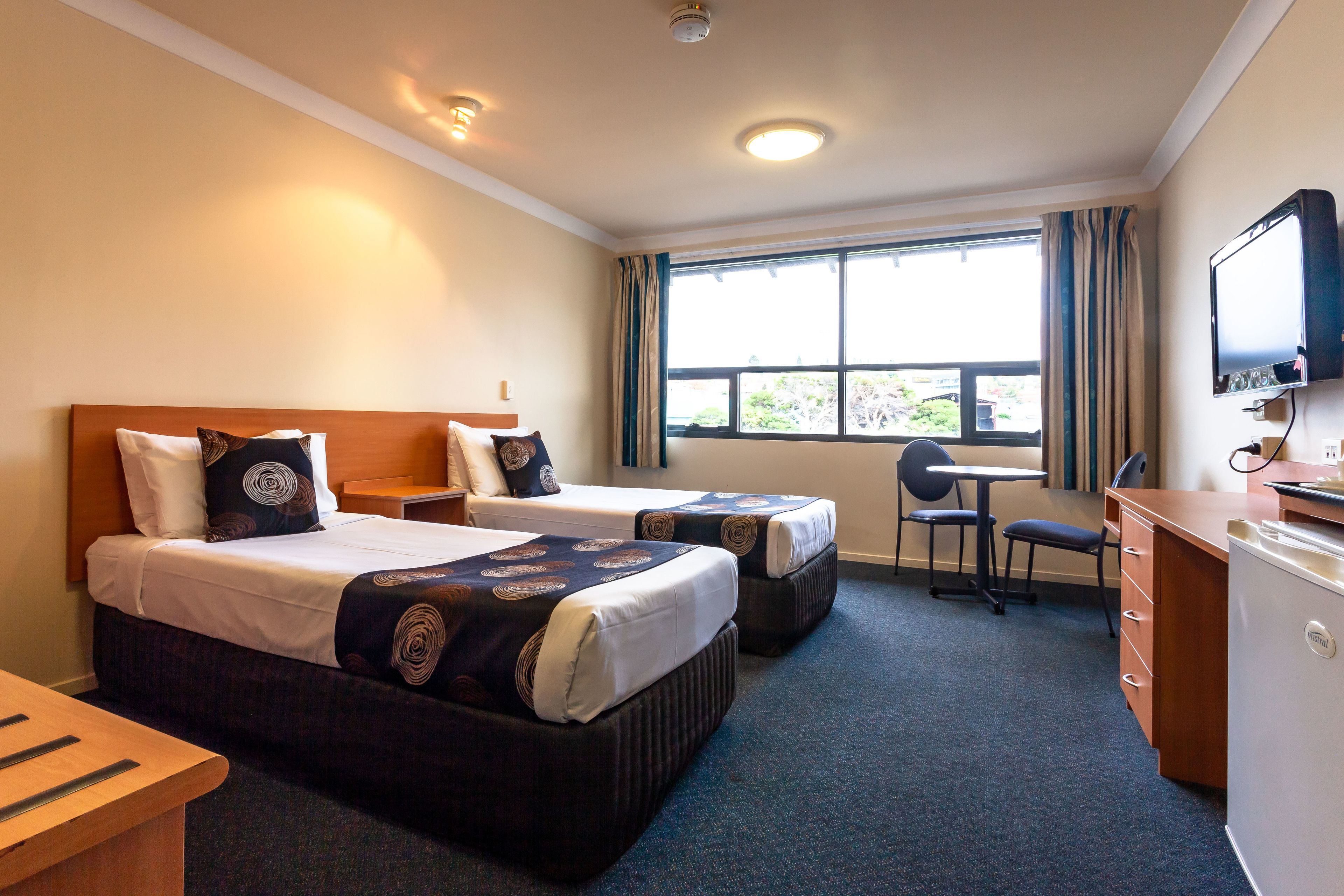 twin suite | 1 bedroom, iron/ironing board, free wifi, bed sheets