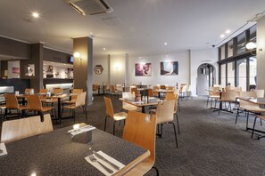 Dining - Black Buffalo Hotel (North Hobart)