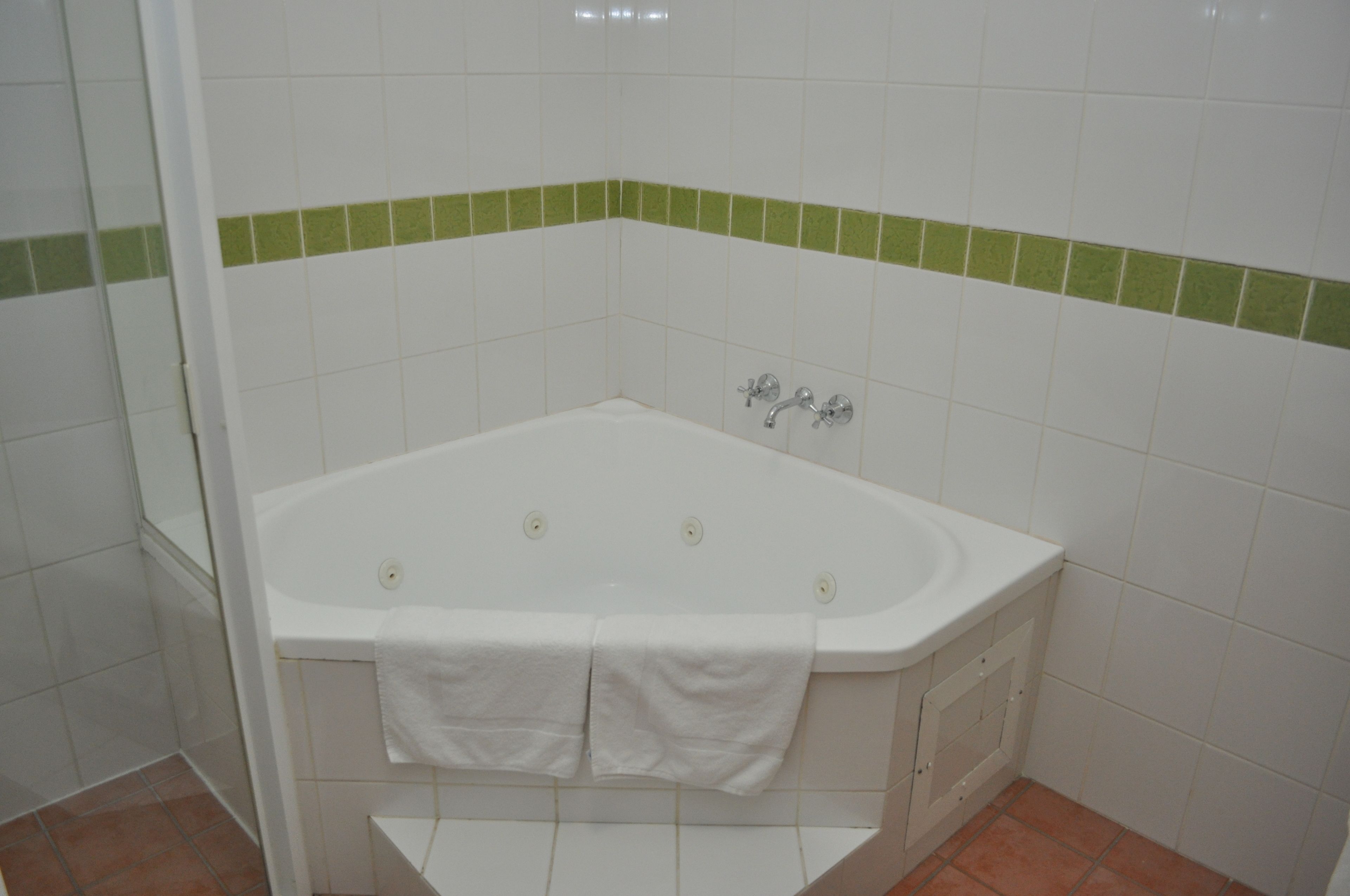 family room | desk, free wifi, bed sheets, wheelchair access