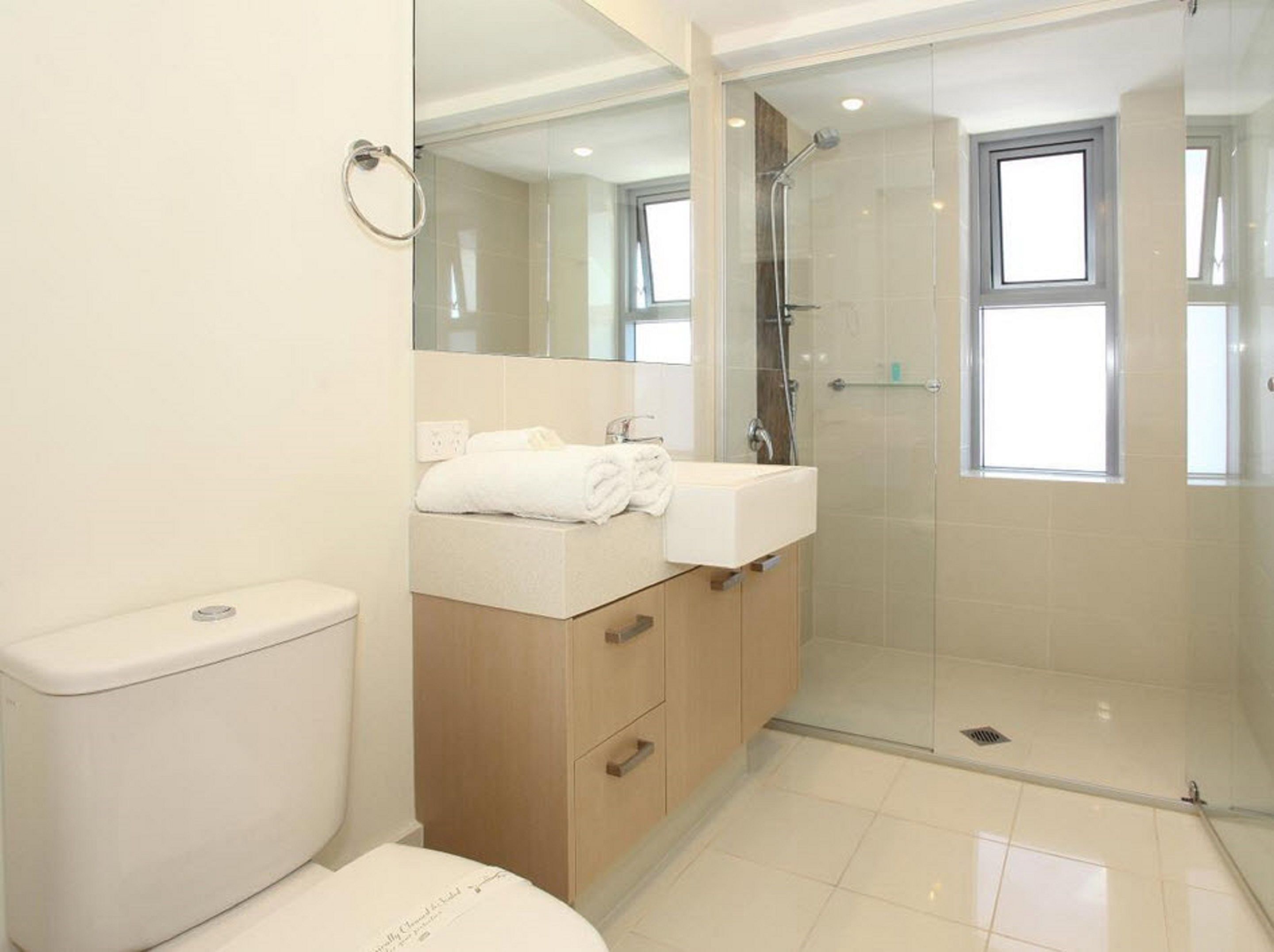 Signature Waterfront Apartments — image 12