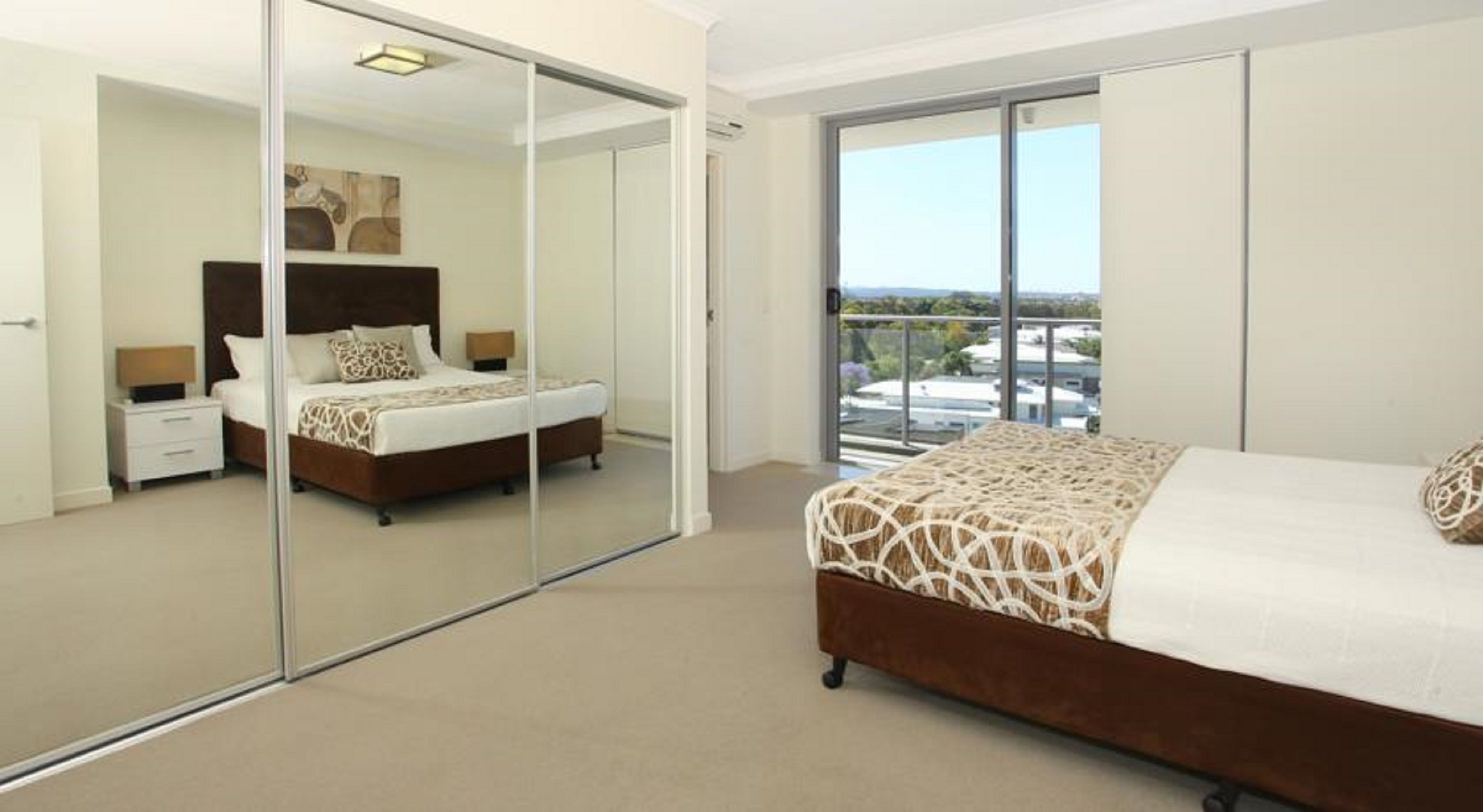 Signature Waterfront Apartments — image 8