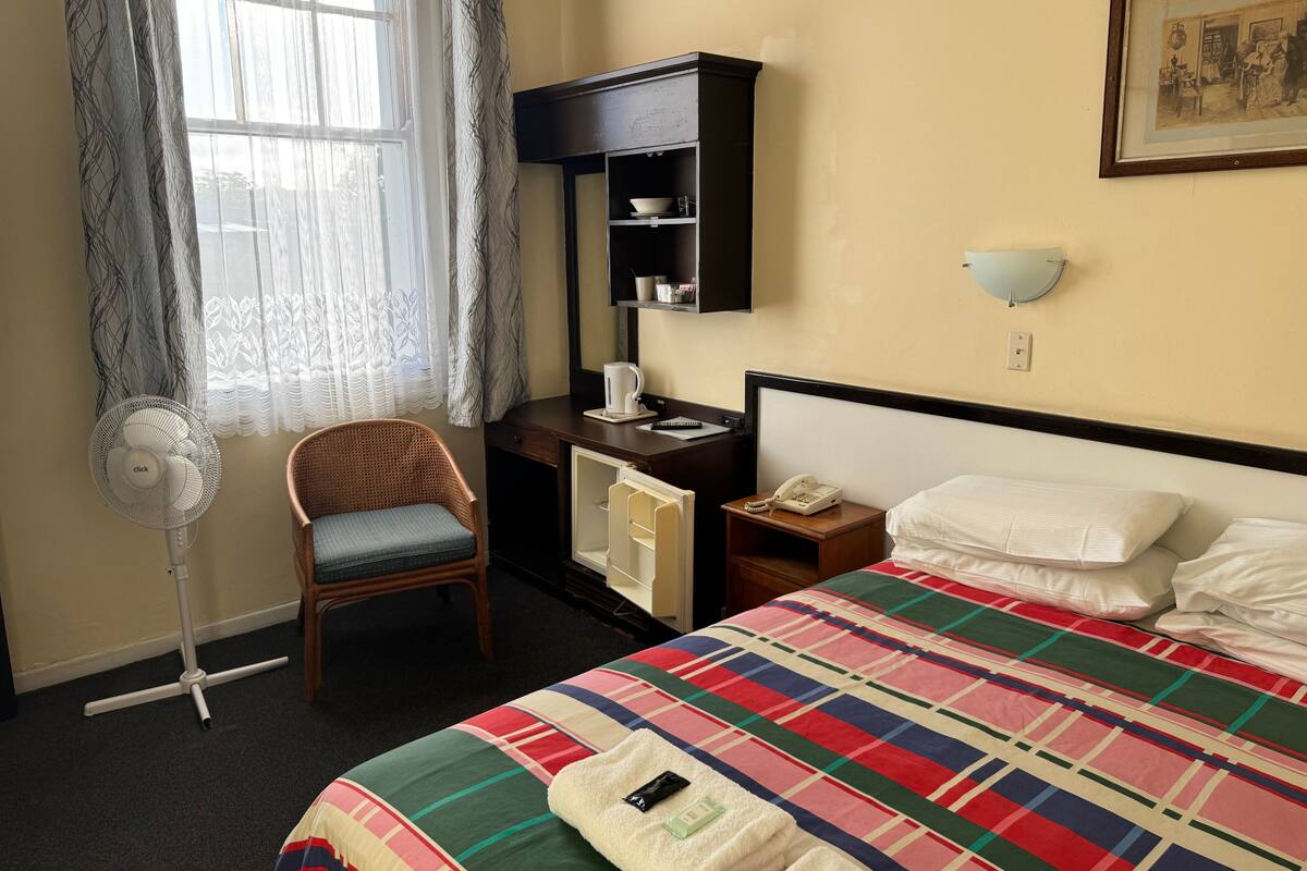 Standard Double Room | Iron/ironing board (on request), WiFi (free), individually decorated