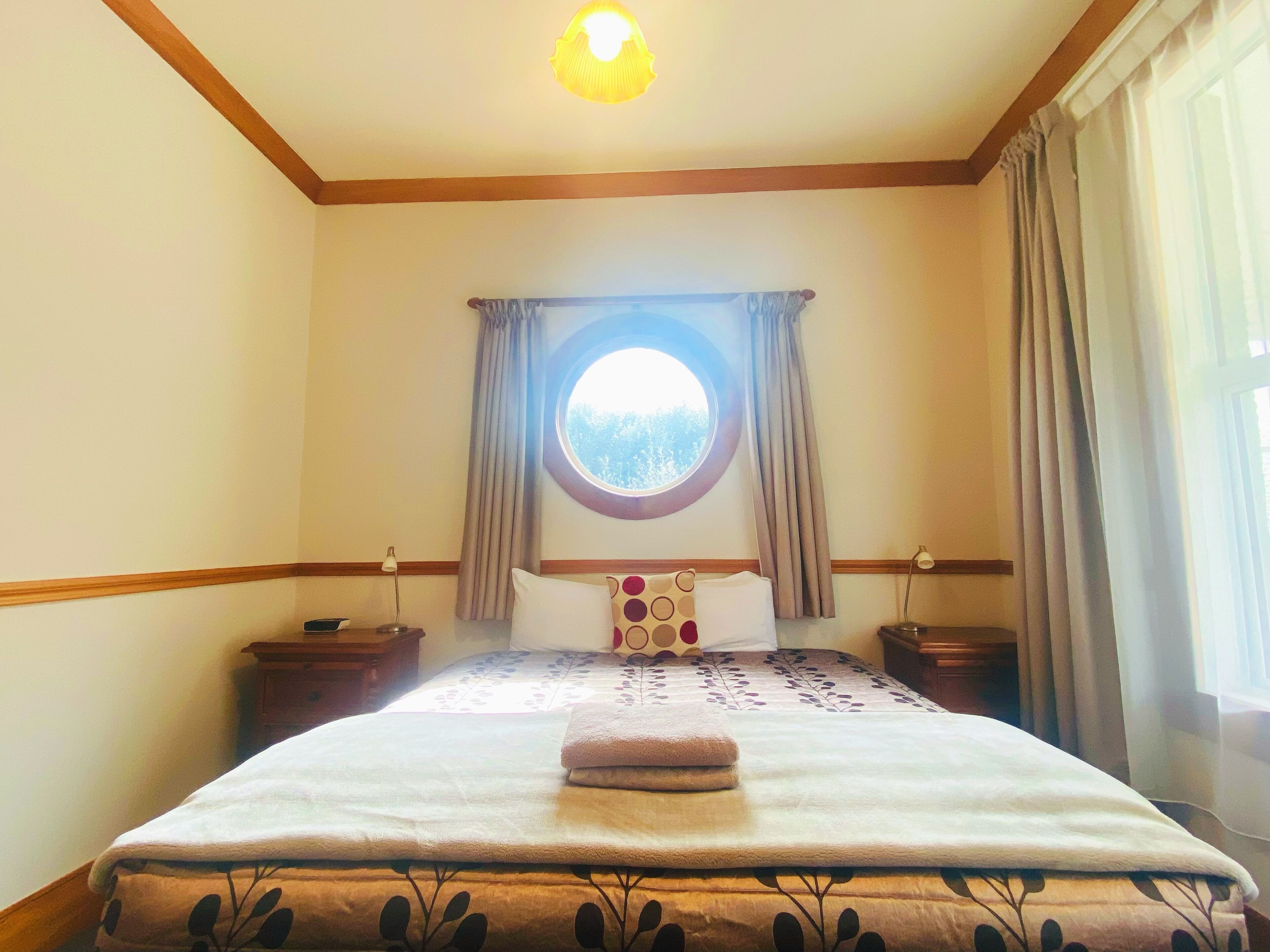 3 Bedroom Holiday Apartment | Iron/ironing board, free WiFi, bed sheets