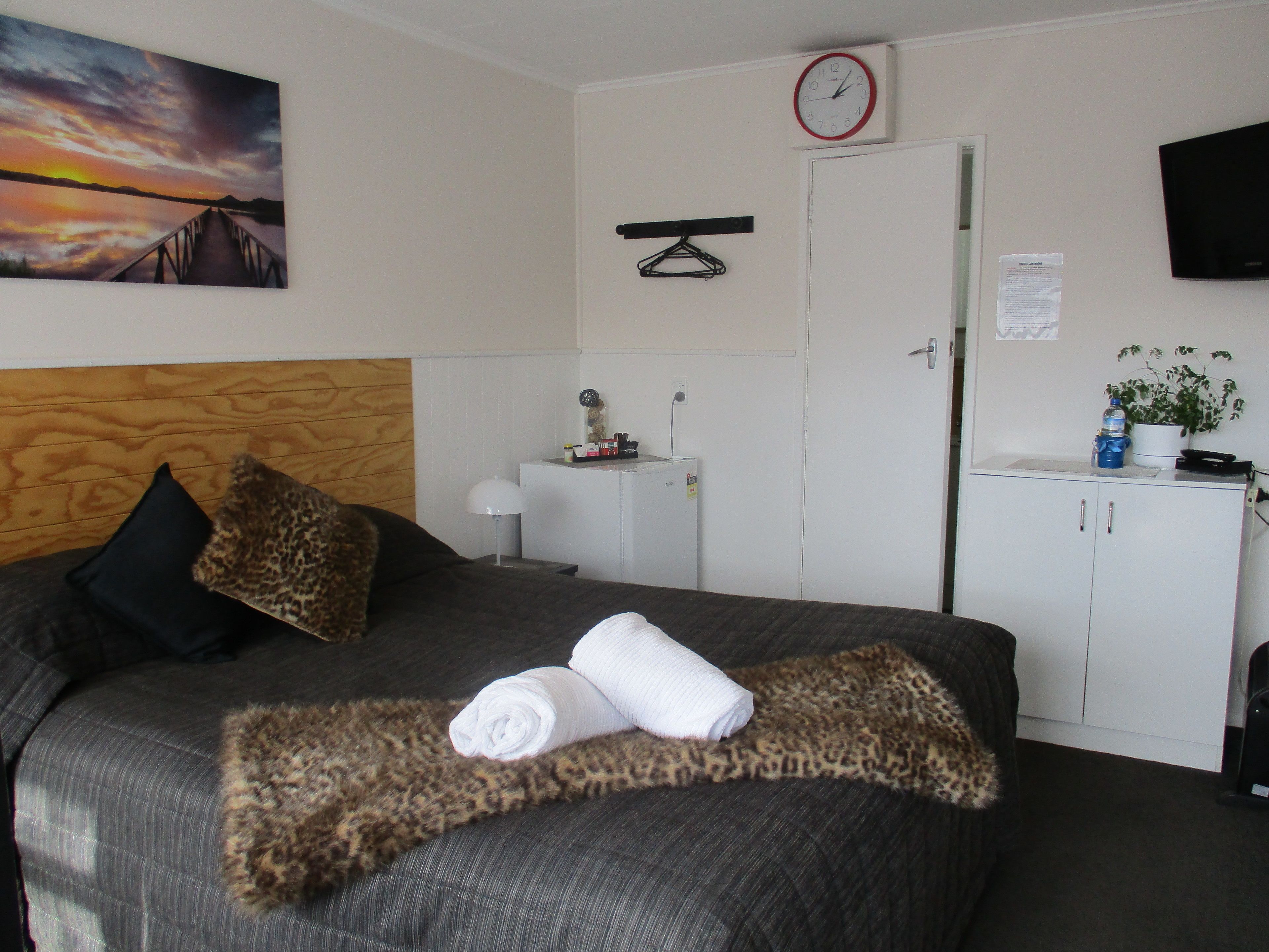 Standard Studio, Refrigerator & Microwave (Studio with carpark.) | Free WiFi, bed sheets