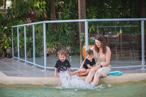 Outdoor pool - The Coast Motel (Taranganba)