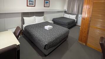 Twin Room | Iron/ironing board, free WiFi, bed sheets